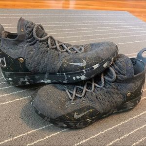 Zoom KD 11 ‘Gold Splatter’